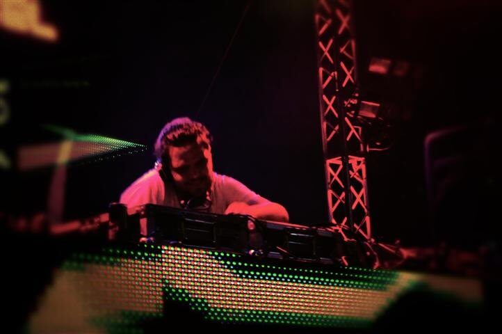 Synergy live artists 25112011 036