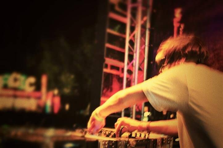 Synergy live artists 26112011 003