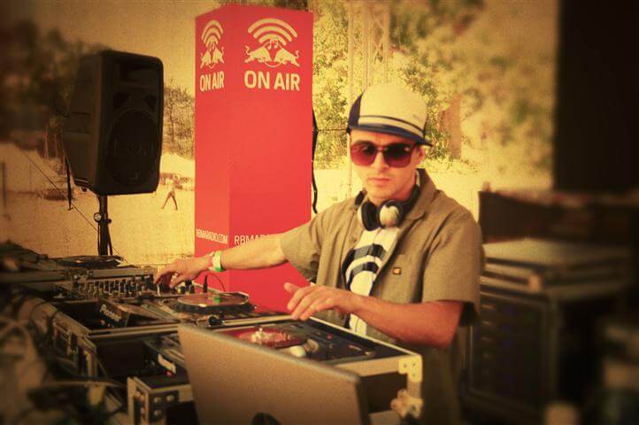 Synergy live artists 27112011 004