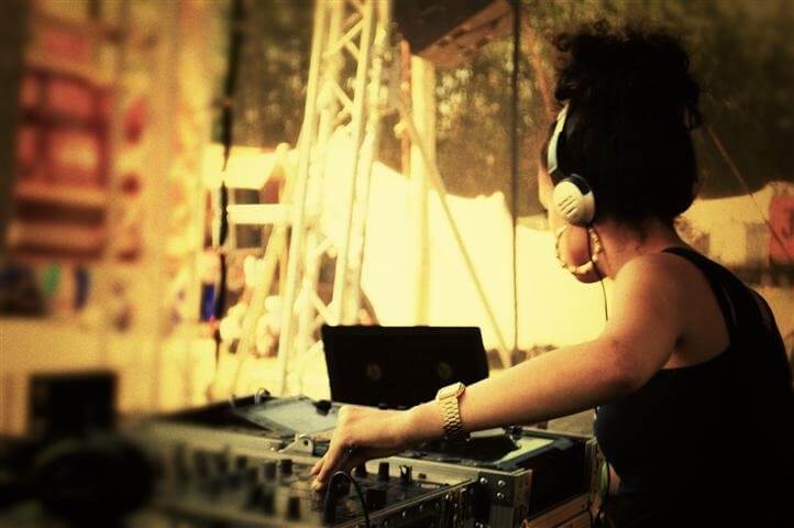Synergy live artists 27112011 039